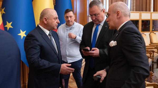 Liderul USR, atac făra precedent la liberali: "Ciucă, acest domn rotofei care se umflă din banii românilor, cu o pensie specială de 20.000 de lei"