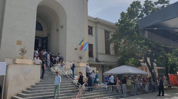 Scandal la Sector 1. Clotilde Armand cere ca sacii cu voturi să fie închiși și păziți 