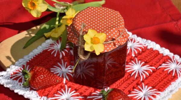 Cum să faci gem de căpșuni acasă: Rețeta simplă și delicioasă
