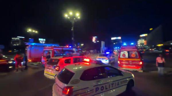 Dubă plină cu muncitori, accident în București. 12 persoane au ajuns la spital 