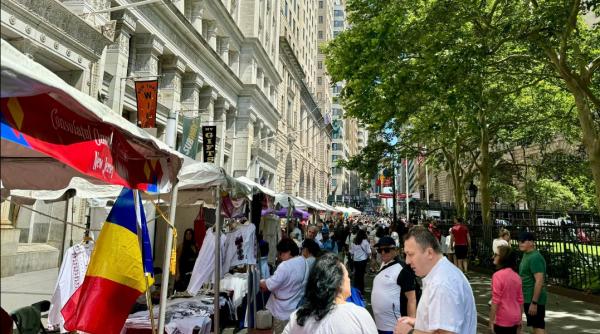 România Day on Broadway: Mii de români stabiliţi în toate colţurile Americii s-au adunat la New York pentru a sărbători românește
