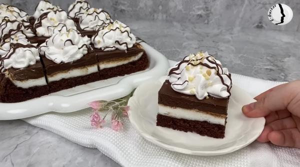 Prăjitura Boema - Un desert delicios cu cremă de ness și frișcă