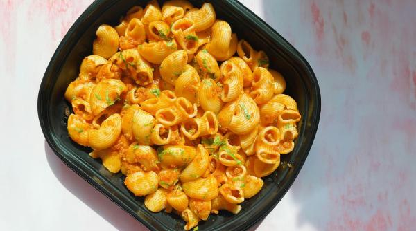 Paste cu sos de legume – Rețeta pas cu pas pentru un prânz rapid și sănătos