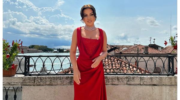 Mesajul soției românce a lui Pierro Ferarri, mai tânără cu 50 de ani decât el: "Nu-s cu el pentru bani, sutele de milioane sunt ale lui" 