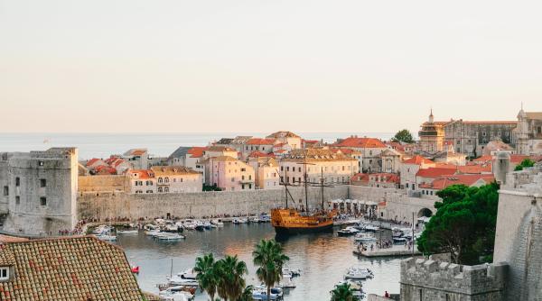 Vacanțe periculoase: Țările și orașele cu cele mai mari riscuri în 2024