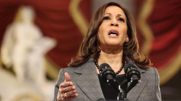 Cursa prezidențială din SUA s-a dat peste cap: Kamala Harris l-a depășit în sondaje pe Donald Trump