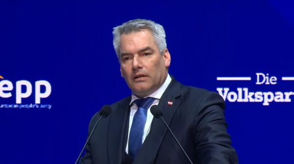 Karl Nehammer vrea ca serviciile de informații să poată intercepta mesajele de pe WhatsApp sau Telegram