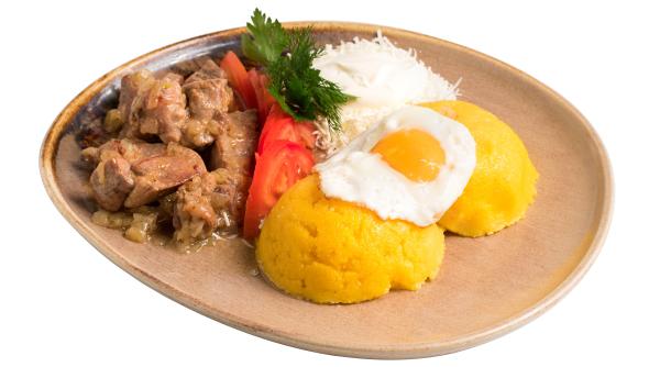 Tochitură moldovenească cu mămăliguță - la fel de bună ca la mama acasă!