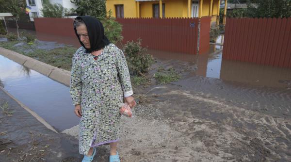 Se instituie stare de alertă în judeţele Galaţi şi Vaslui. Fiecare gospodărie afectată primește 10.000 lei de la stat