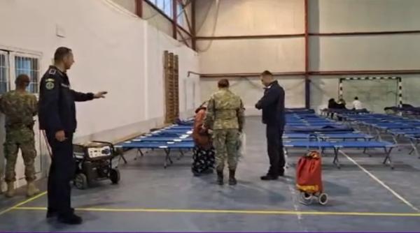 Aproape 5.500 de persoane au fost evacuate din cauza inundațiilor. Cod galben de ploi și vânt până marți dimineață