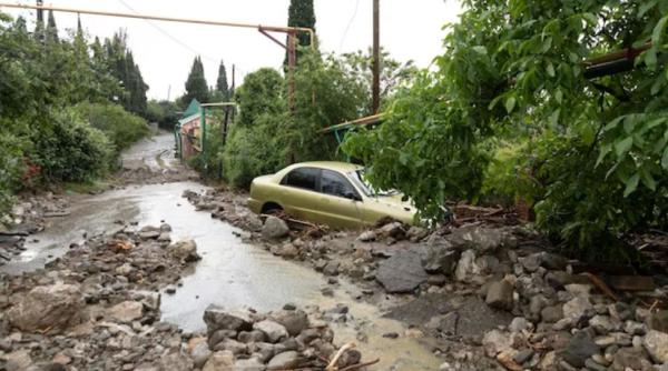 Cod roșu de vreme extremă în două regiuni din Italia: 2.000 de persoane evacuate