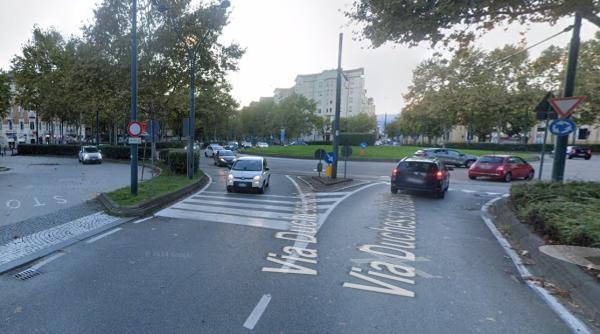 Un român din Italia a aruncat la gunoi un rucsac cu 123.000 euro și mai multe bijuterii