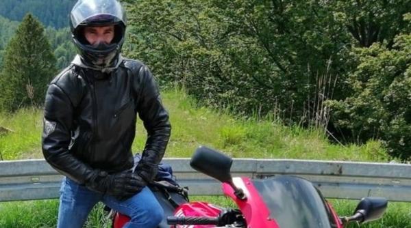 Visul premonitoriu pe care Andrei l-a avut înainte să se ciocnească cu fosta parteneră în trafic. Iubita militarului este în stare de șoc după accident