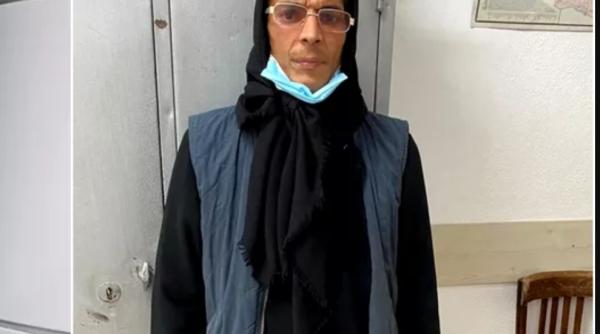 Un bărbat deghizat în măicuță cerea bani oamenilor pe stradă, în Bacău: "În civil nu-ți dă nimeni un leu"