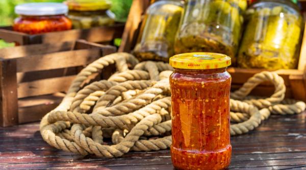 Cum să faci cea mai bună zacuscă cu ciuperci 