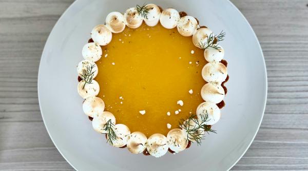 Tartă cu lămâie, zmeură și bezea – Desertul care te cucerește de la prima felie! 