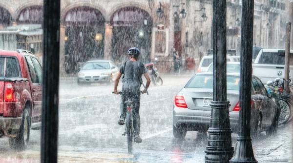 Italia, lovită de fenomene extreme: vin ninsori, se anunță și ciclonuri