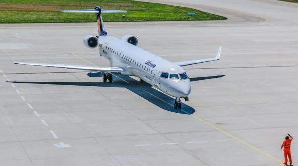 Turbulențe majore într-un avion care a aterizat de urgență în Germania. 11 oameni răniți 