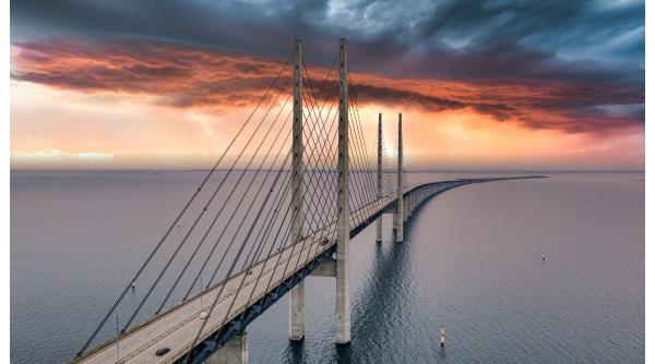 Undă verde pentru podul "Messina" care va lega Sicilia de Italia, evaluat la 13 miliarde de euro. Salvini: "Privim spre viitor" 