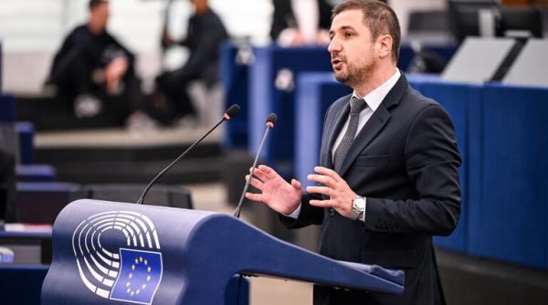 Europarlamentarul ECR Adrian George Axinia (AUR) critică Green Deal-ul: "Un dezastru impus de Bruxelles"