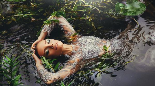 Horoscopul săptămânii 25 noiembrie - 1 decembrie 2024: Semnele de pământ și cele de apă se lasă purtate de emoții