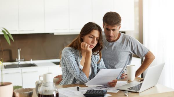 Tinerii italieni nu vor copii: „Mai multă libertate” – Iată generația „fără copii”