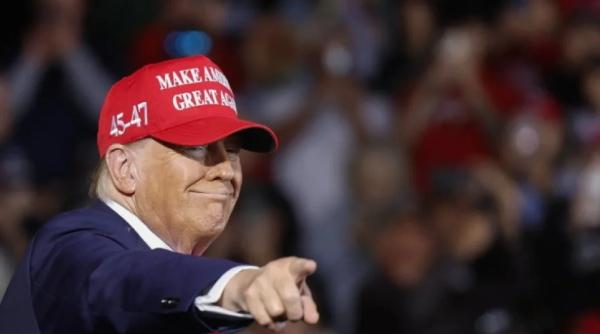 Trump i-a sugerat lui Trudeau integrarea Canadei în SUA