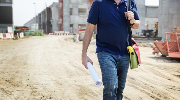 Un patron din Italia construiește apartamente pentru muncitorii săi, sătul că nimeni nu mai vrea să le închirieze locuințe