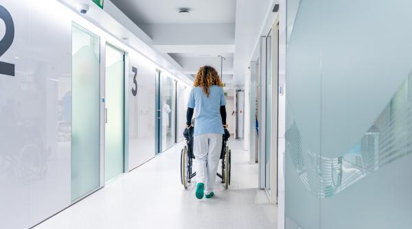 Italienii descoperă acum cum s-a furat în pandemie: Accidente înscenate și medici corupți