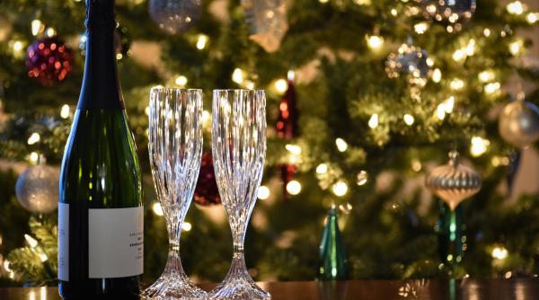 O țară din Europa interzice alcoolul în luna decembrie: Cum a apărut conceptul inedit de „Crăciun Alb”