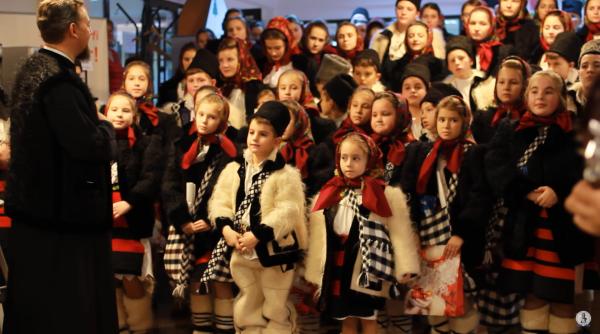 Descoperă cele mai fascinante tradiții de Crăciun din lume – Cum sărbătoresc diferitele culturi această sărbătoare magică!