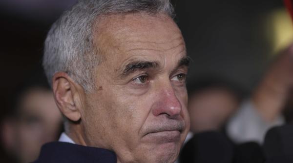 Călin Georgescu a plecat din țară, în timp ce fanii îl susțineau la CCR 