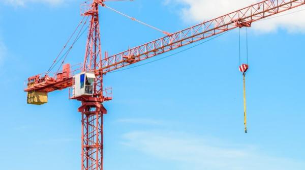 Tragedie pe șantierul unui spital din Italia: Un muncitor român a fost ucis de o încărcătură căzută de pe macara