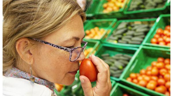 Austriecii se plâng de o creștere uriașă a prețurilor la alimente. Cât a ajuns să coste un kilogram de roșii 