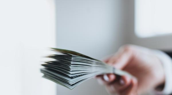 Salariu de până la 3.500 de euro pe lună, dar nimeni nu vrea jobul. Antreprenor italian: „Tinerii nu vor să muncească”  