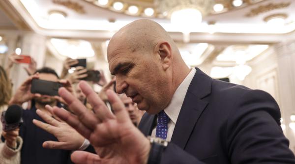 Ilie Bolojan taie 178 de posturi la Senat și reduce flota auto. Angajații l-au huiduit pe holuri