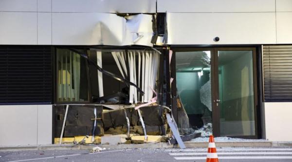 Românul care a intrat cu TIR-ul într-o biserică din Austria spune că "s-a supărat pe Dumnezeu". Acum trebuie să plătească aproape 1 milion de euro