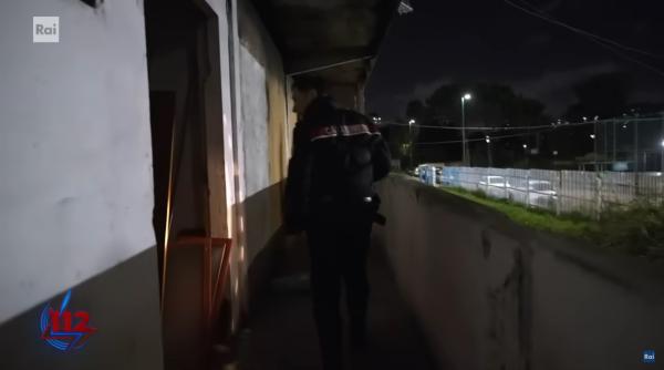 Român, ucis în Italia de un vecin, în timp ce jefuia apartamentul unei bătrâne de 63 de ani