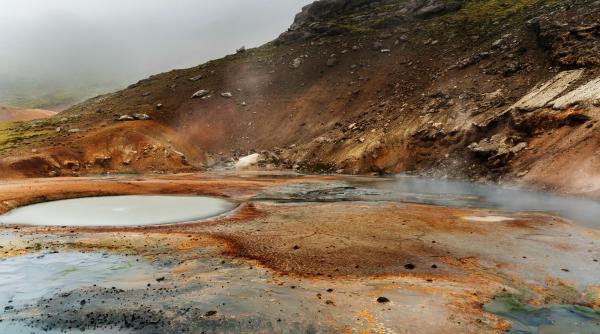 Mină de aur ilegală prăbușită. Aproape 50 de morți, majoritatea femei