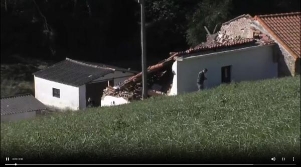 Casă prăbușită peste o familie de români din Spania. Sunt 12 victime 