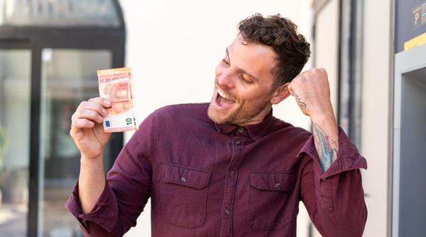 Un bărbat a încasat pensia tatălui său decedat timp de 16 ani. Suma uriașă pe care trebuie s-o dea înapoi