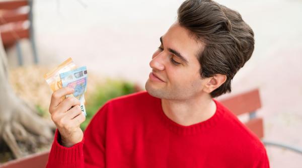 Bonusul pentru tinerii sub 35 de ani din Italia, un haos guvernamental. Cine il primește și cine e exclus de la plată