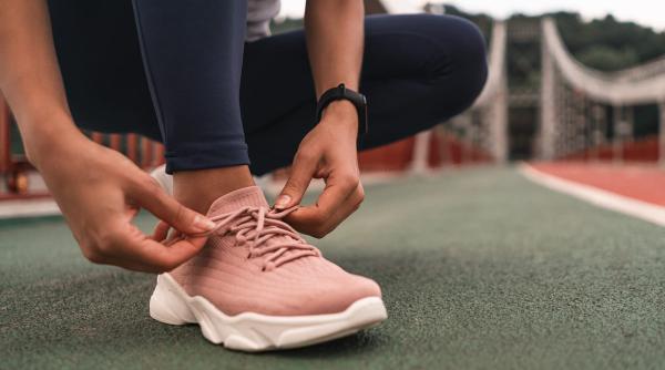 Tipuri de pantofi sport pentru femei: Cum să alegi modelul potrivit? 
