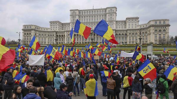 Zeci de mercenari care voiau să ajungă la mitingul pentru Călin Georgescu, opriți la granița României. Erau angajați de Potra