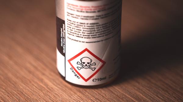 O româncă din Italia a încercat să își otrăvească soțul cu laxative și insecticide. "Totul avea un gust ciudat"