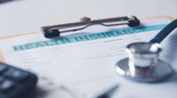 Din luna mai, concedieri în sistemul de sănătate american