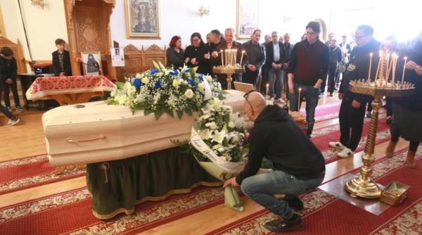 "La revedere, Marius, băiat deosebit!". O întreagă comunitate din Italia și-a luat adio de la un român de 41 de ani, mort la locul de muncă