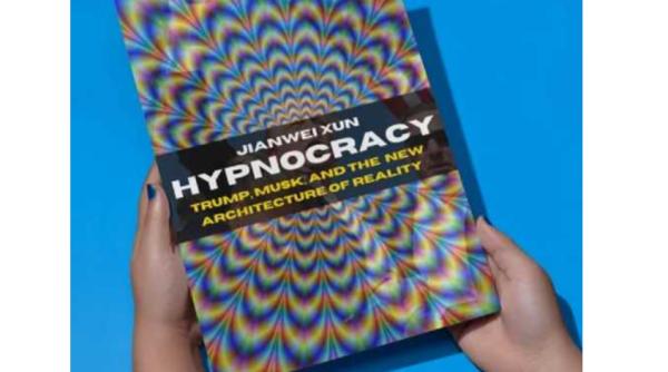Italia. Bestseller-ul "Hypnocracy" este de fapt scris de inteligenţa artificială. "Filosoful" Jianwei Xun nu există