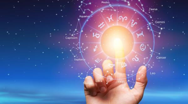 Horoscop 15 aprilie 2025: O zodie intră într-o perioadă de transformare; vești bune pentru Lei