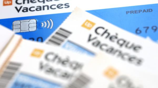 Guvernul aprobă normele acordării voucherelor de vacanţă. 800 de lei, cu promisiunea că mai pui 800 de la tine